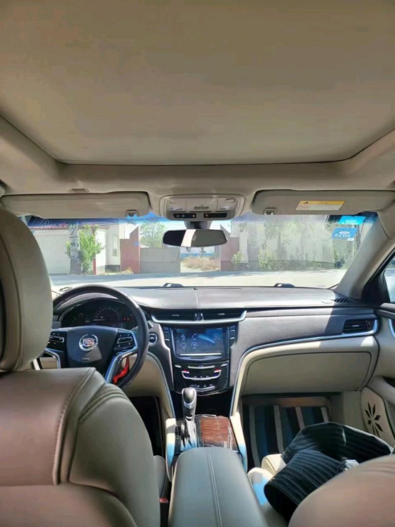 保定15年凯迪拉克XTS5