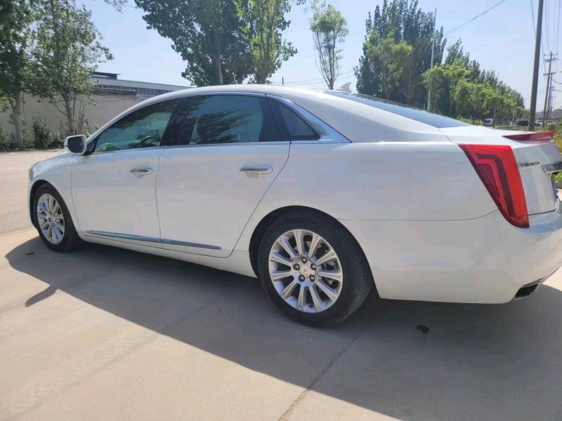 保定15年凯迪拉克XTS8