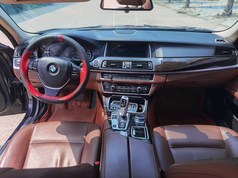 济南16年宝马5系3