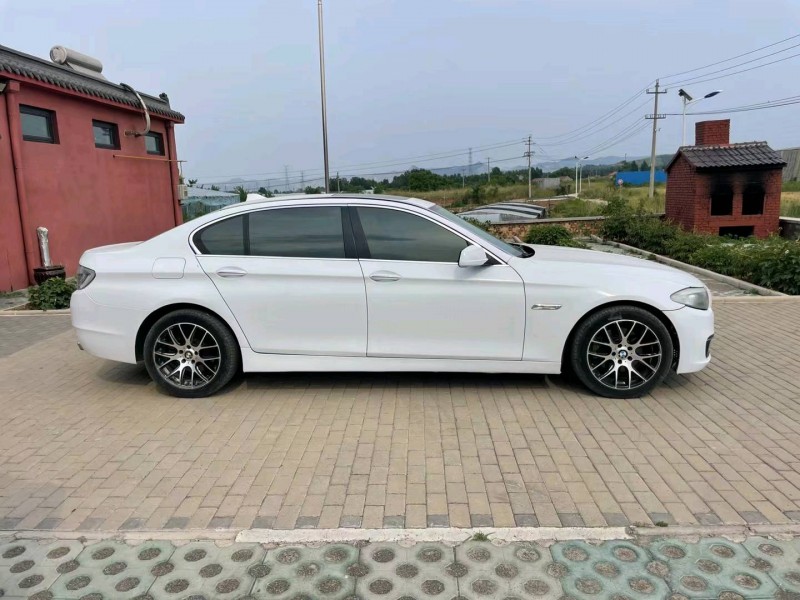 济南11年宝马5系5
