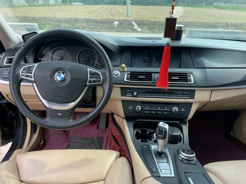 济南11年宝马5系6