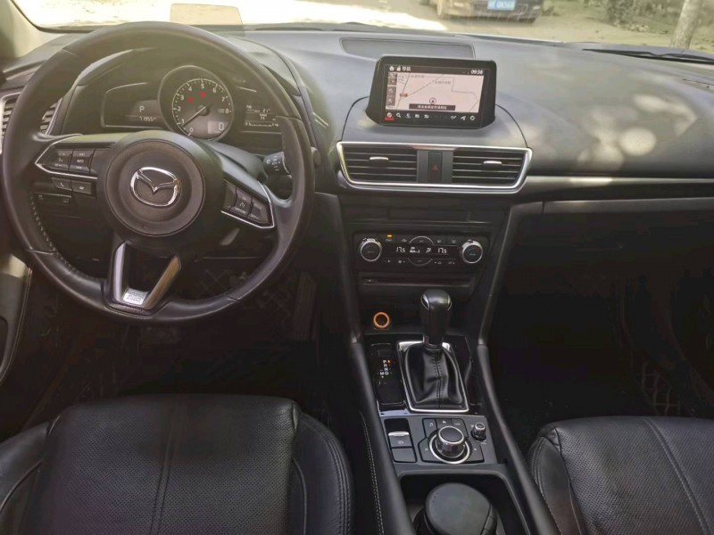 保定18年马自达昂克赛拉5