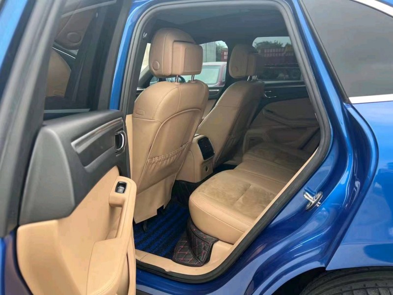 枣庄19年保时捷Macan9