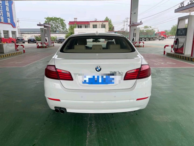 保定12年宝马5系9