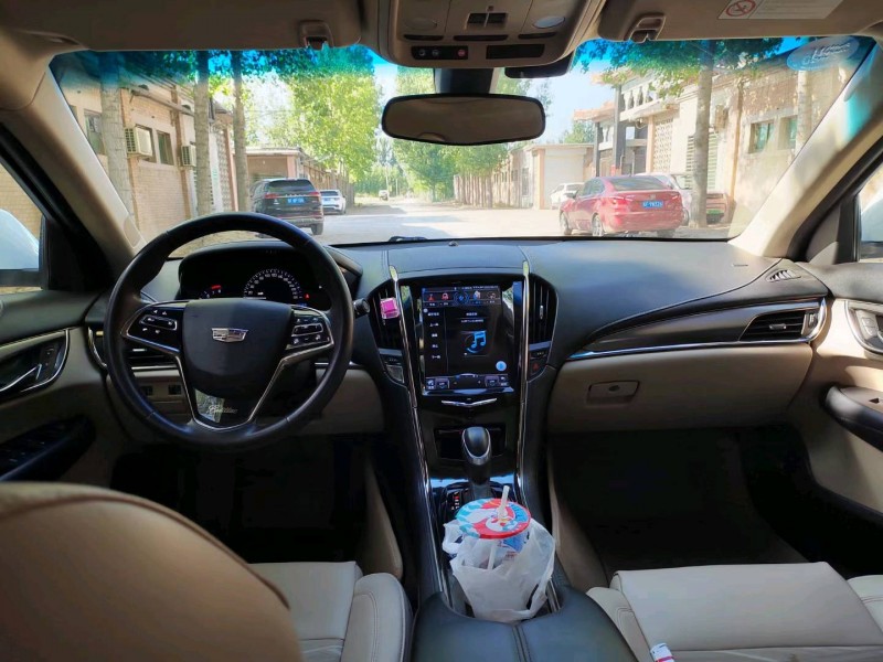 保定16年凯迪拉克ATS-L6