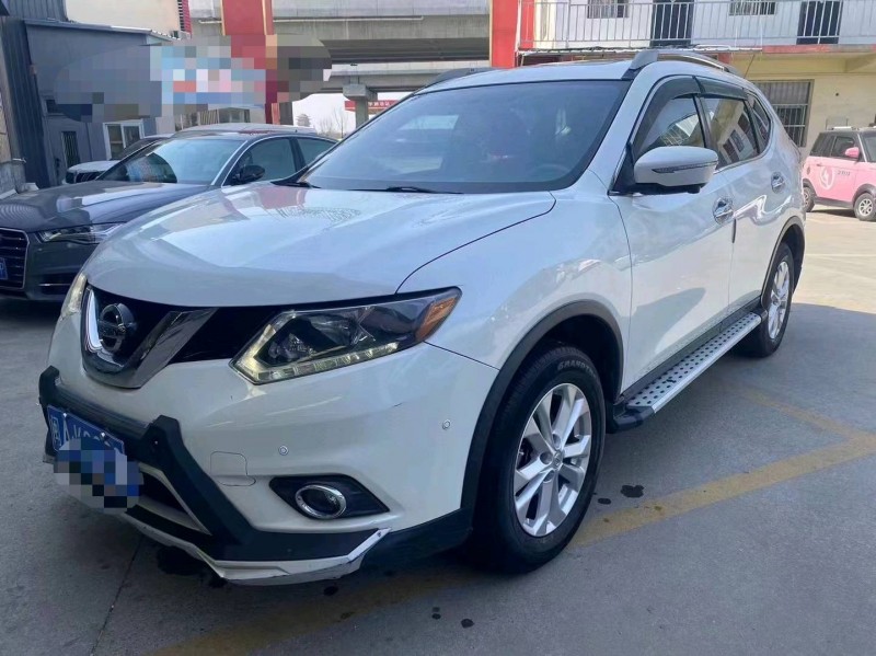 济宁16年日产奇骏2