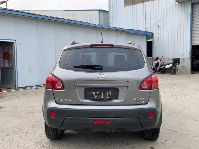 济宁14年日产逍客9