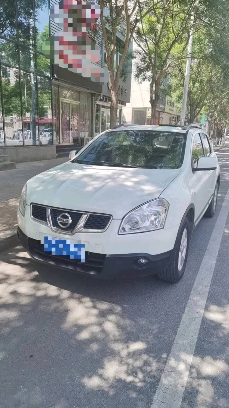 济南12年日产逍客2