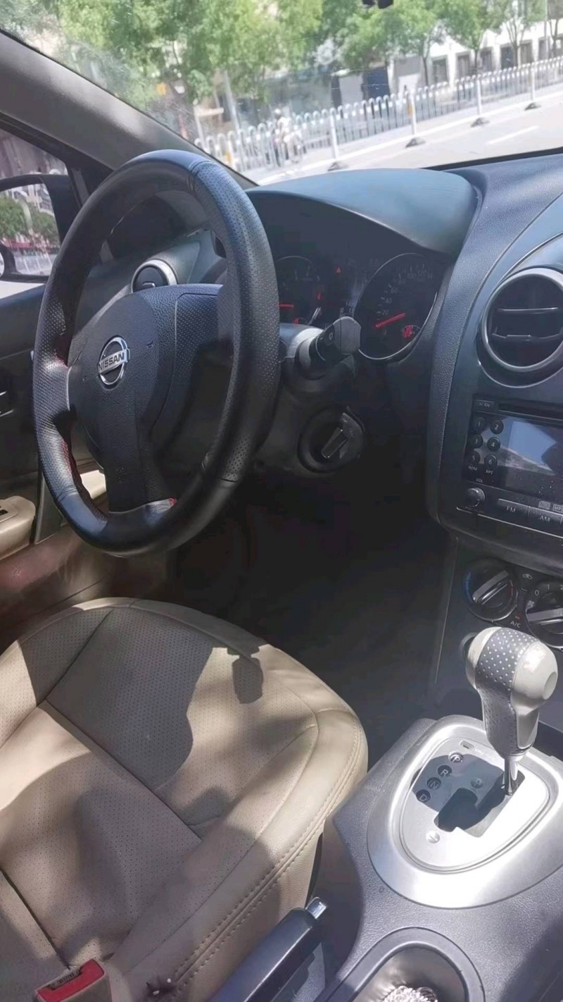 济南12年日产逍客4