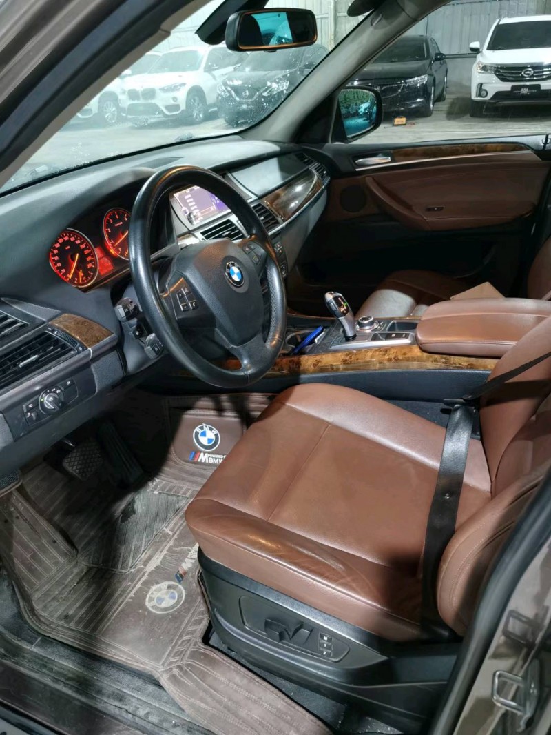 济南13年宝马X56