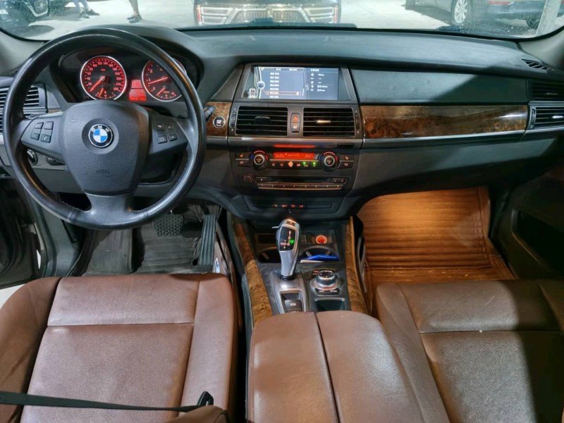 济南13年宝马X55