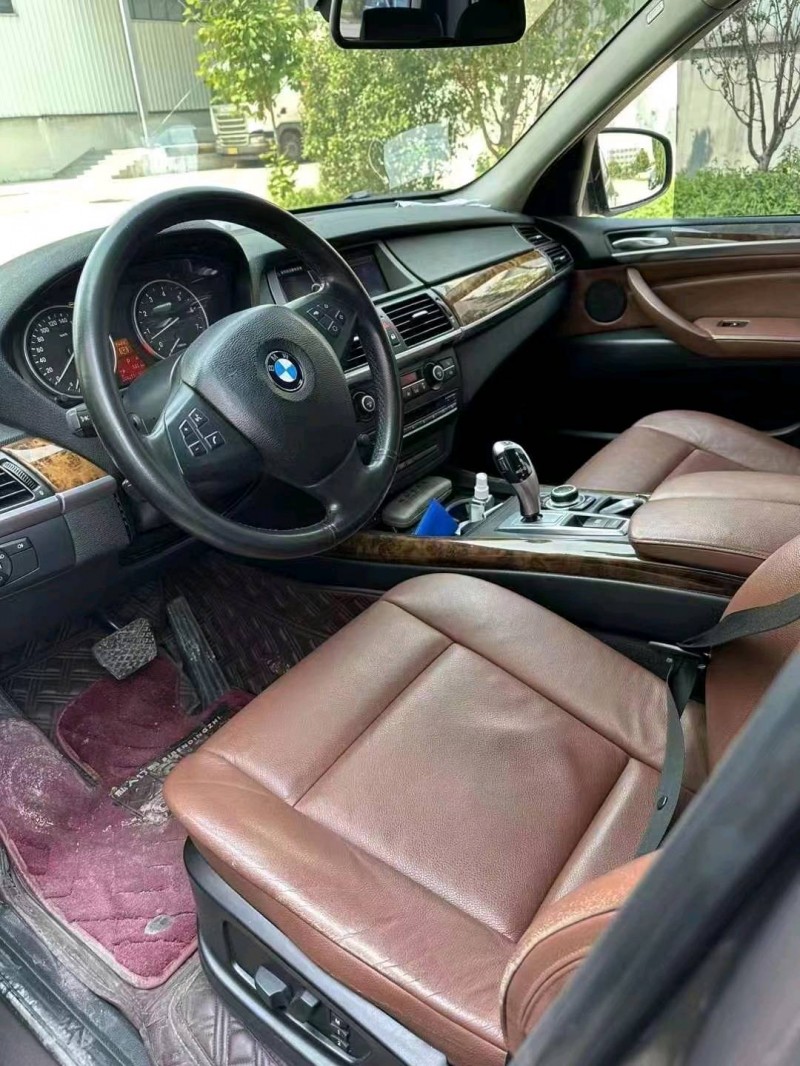 济南13年宝马X56