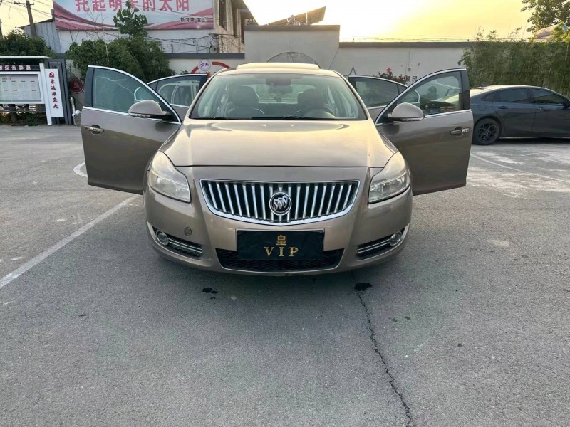 徐州12年别克君威7