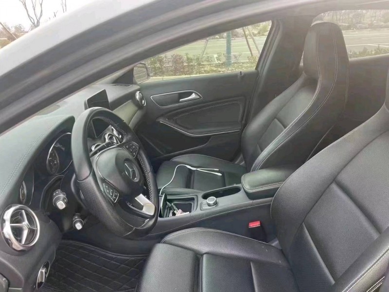 徐州18年奔驰GLA4