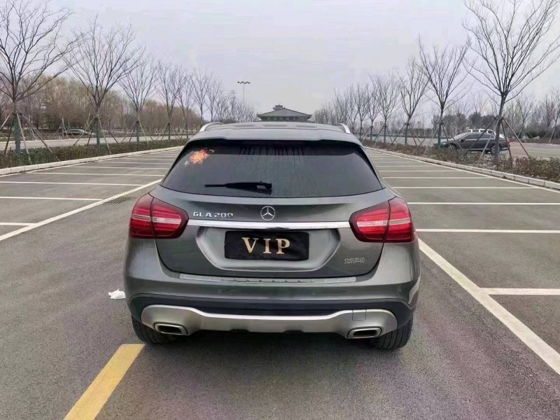 徐州18年奔驰GLA9