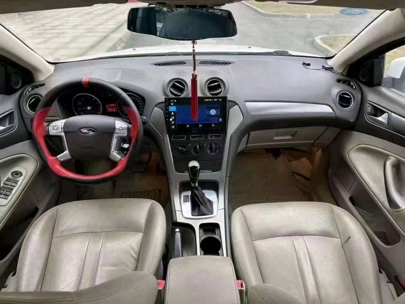 邵阳12年福特蒙迪欧-致胜5