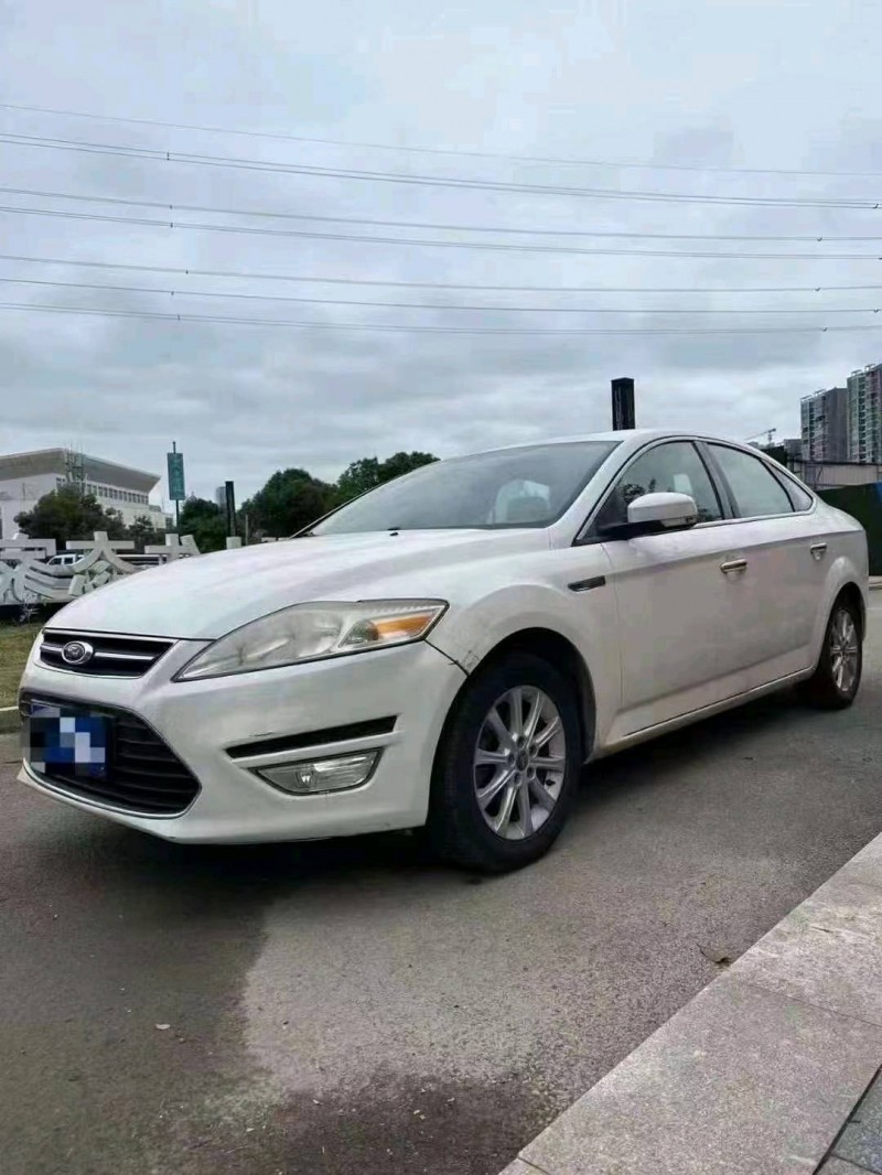 邵阳12年福特蒙迪欧-致胜4