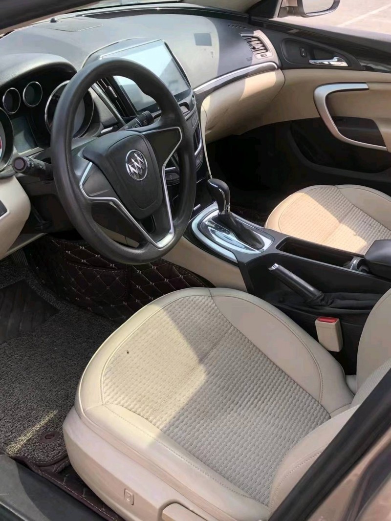 徐州17年别克君威6