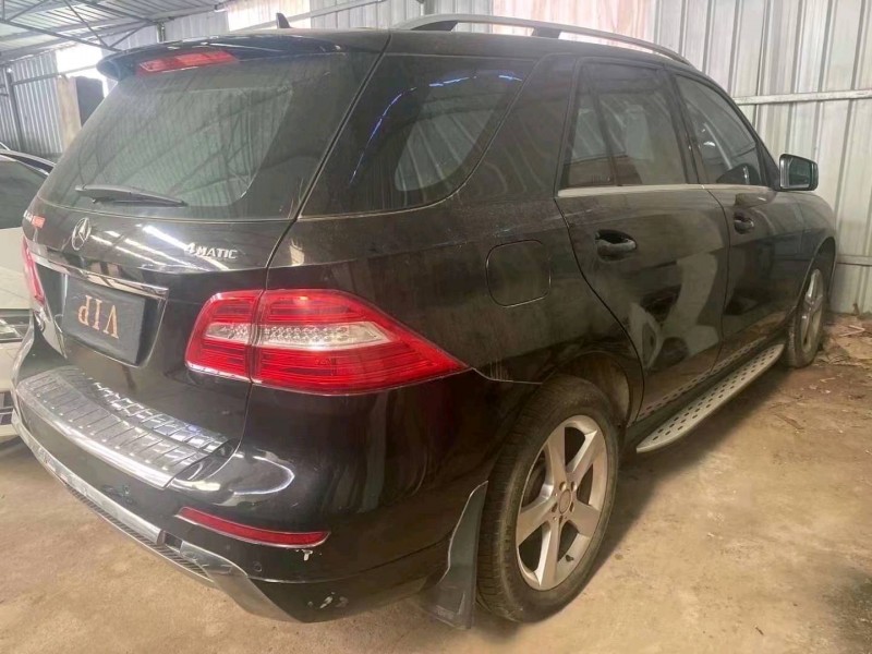 邯郸15年奔驰ML6