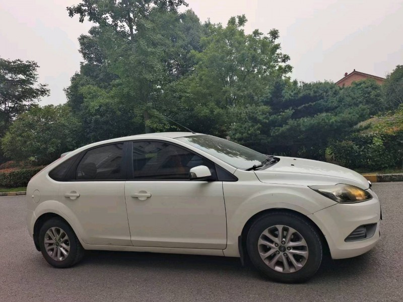 常州14年福特福克斯6