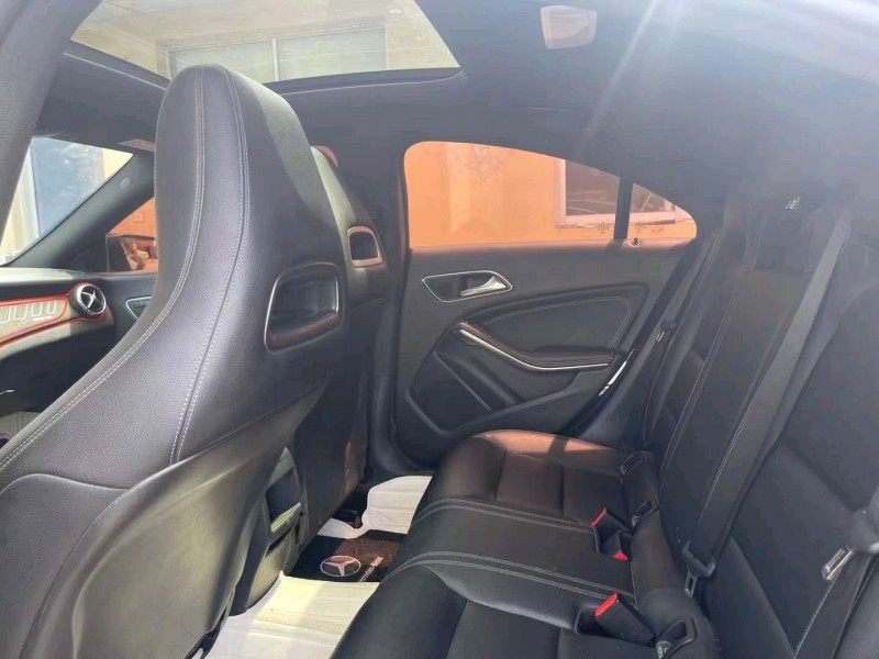 青岛18年奔驰CLA6