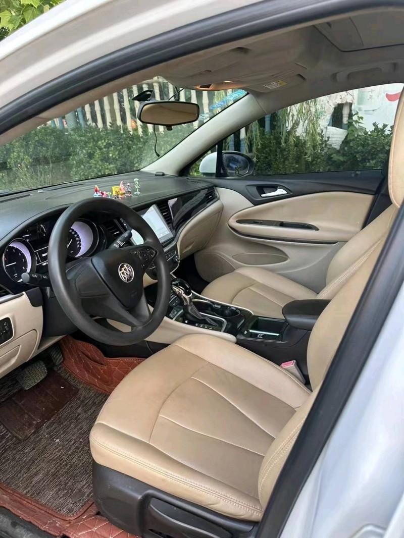 潍坊16年别克威朗5