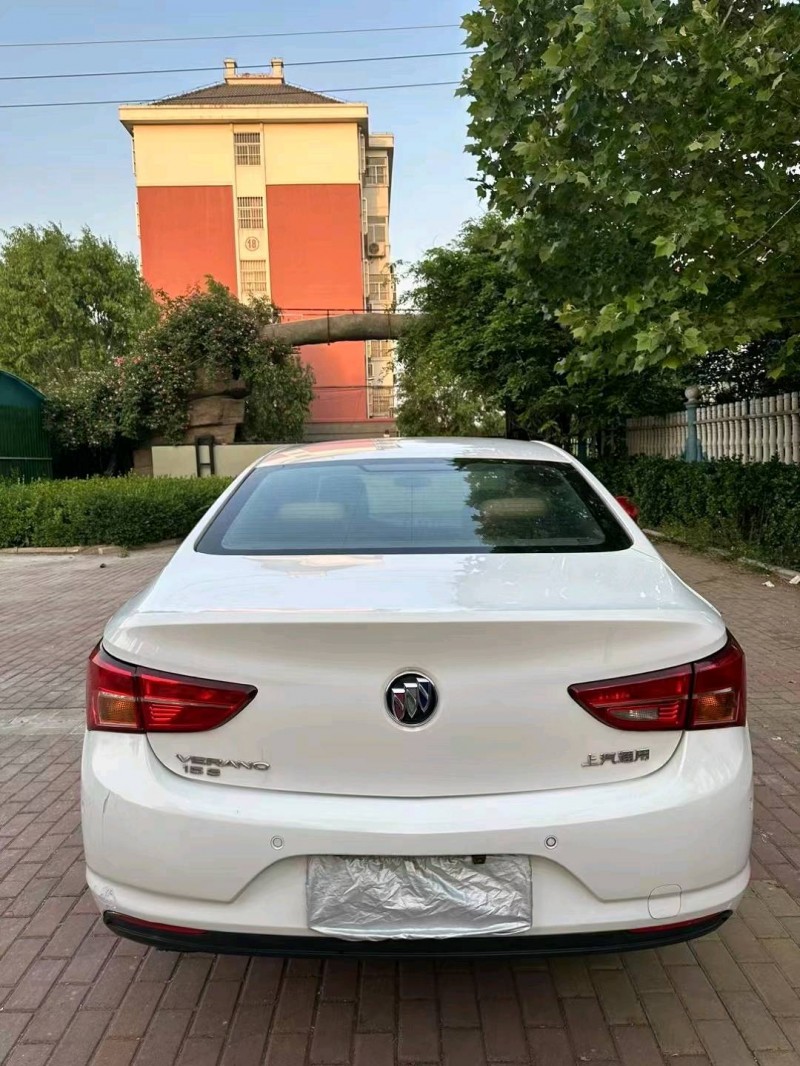 潍坊16年别克威朗9