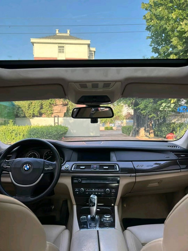 潍坊10年宝马7系4