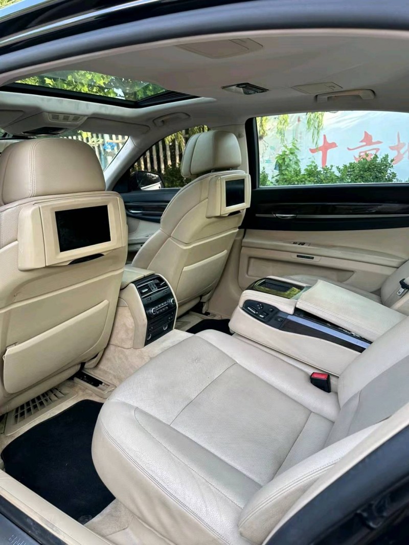 潍坊10年宝马7系6