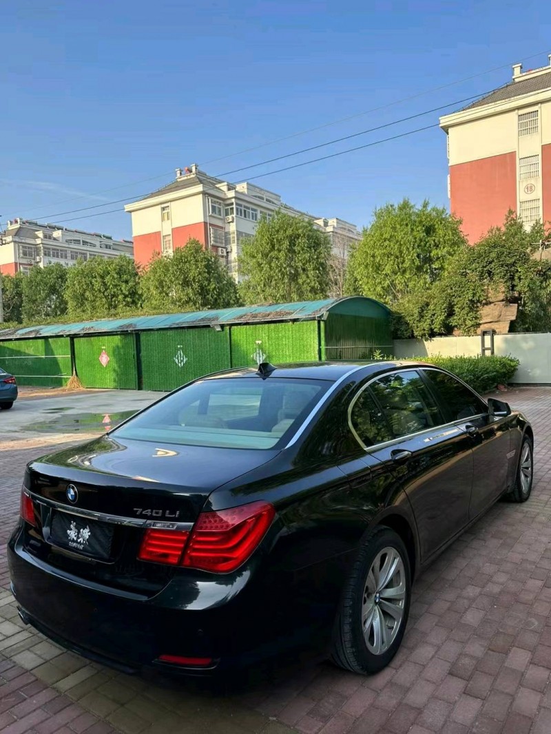 潍坊10年宝马7系8