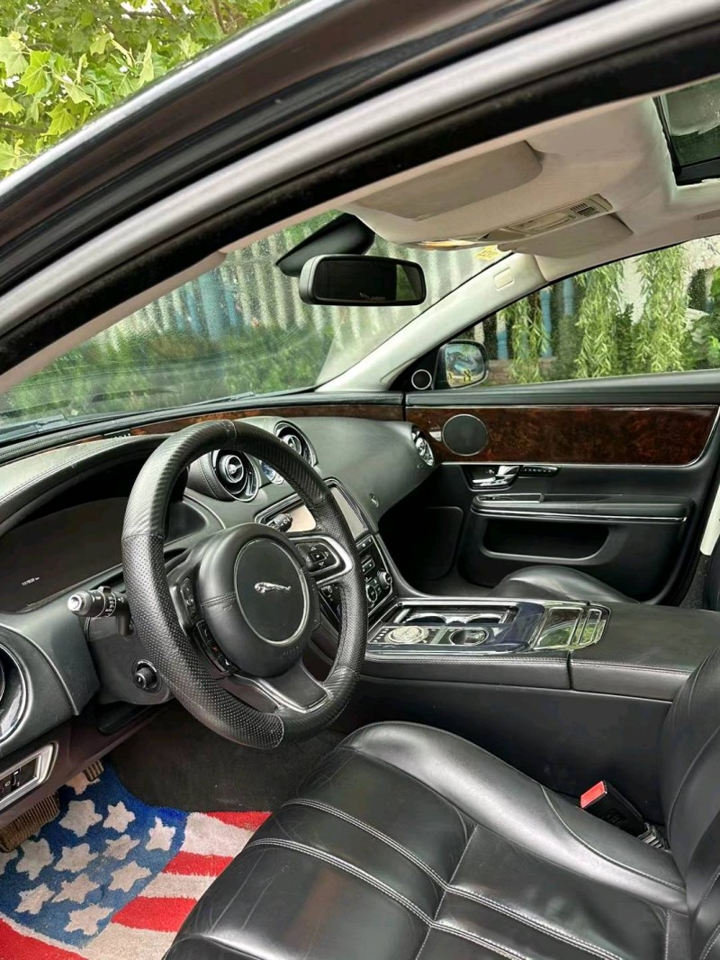 潍坊12年捷豹XJ6