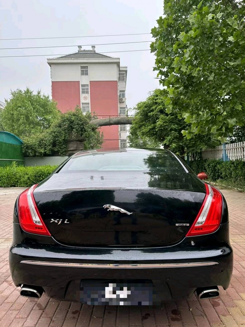 潍坊12年捷豹XJ9