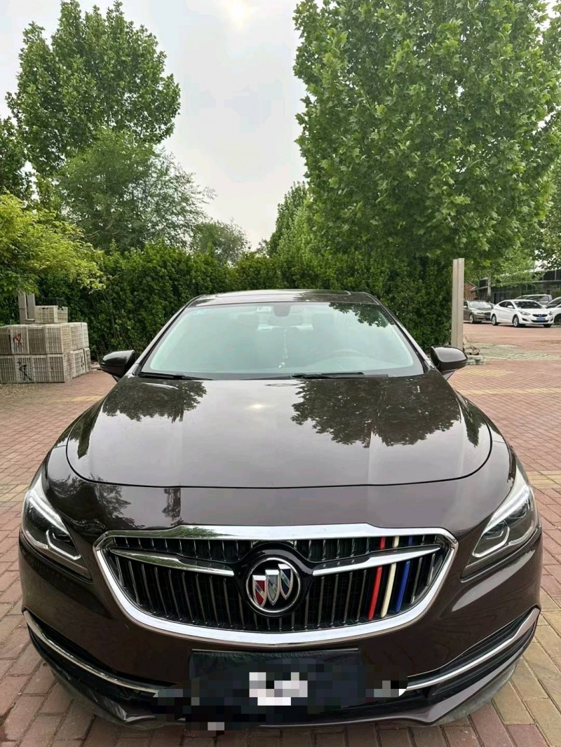 潍坊18年别克君越1