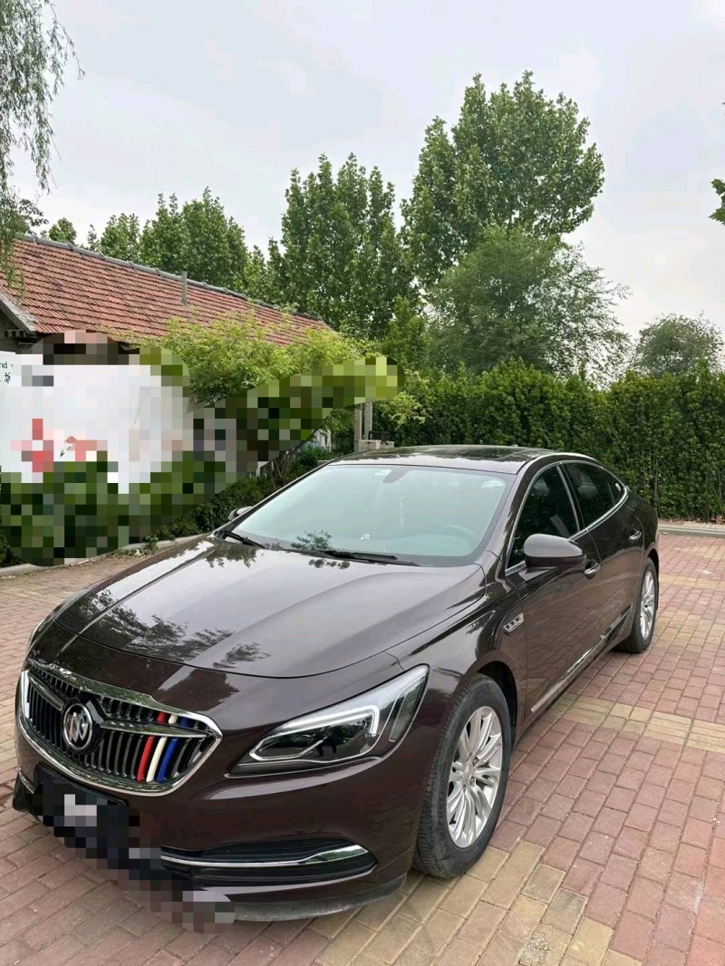 潍坊18年别克君越2