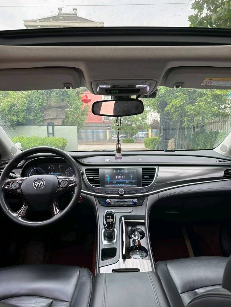 潍坊18年别克君越4