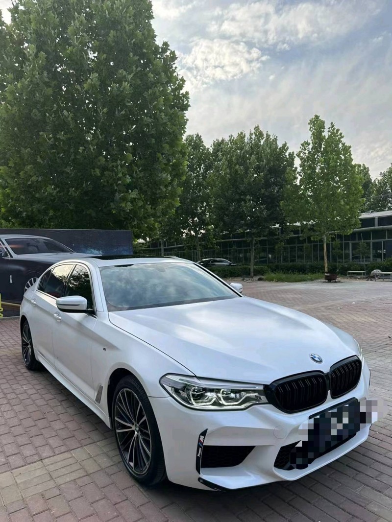 潍坊19年宝马5系3