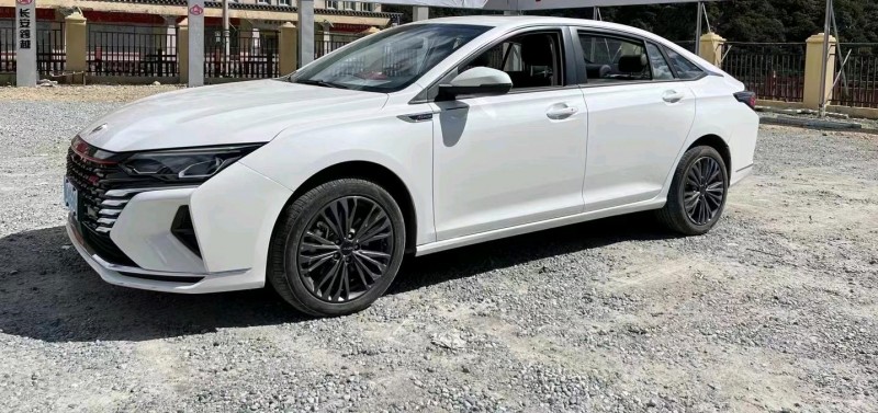 成都22年东风奕炫2