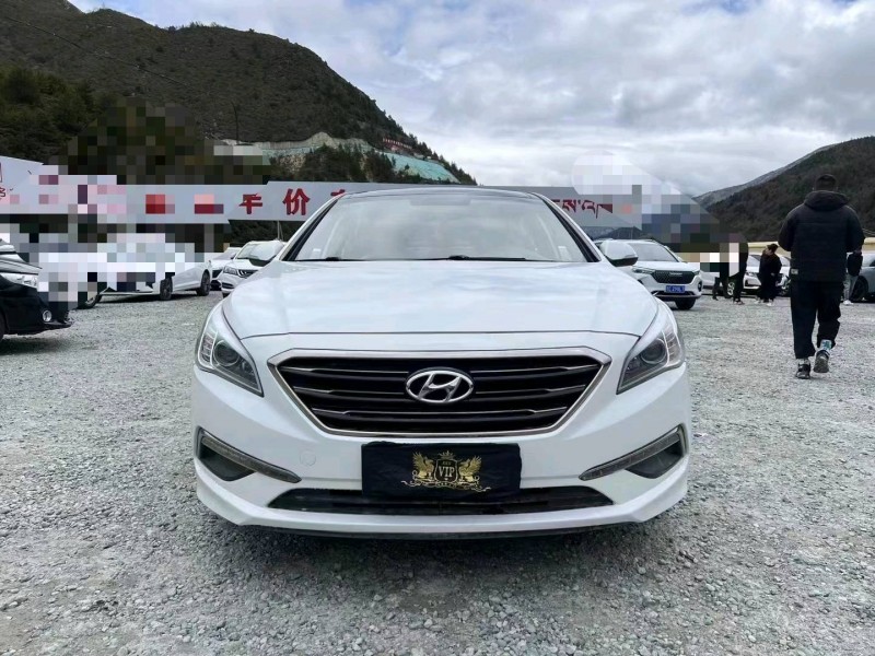 成都16年现代索纳塔九1