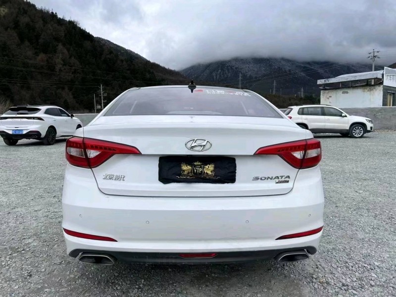 成都16年现代索纳塔九9