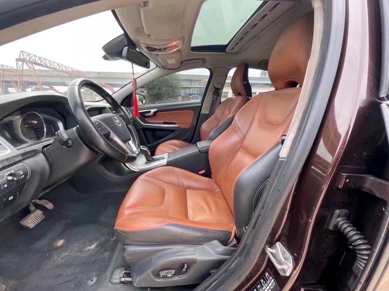 保定16年沃尔沃S60L6