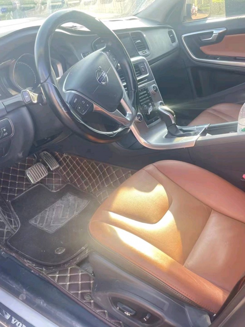 潍坊16年沃尔沃S60L4