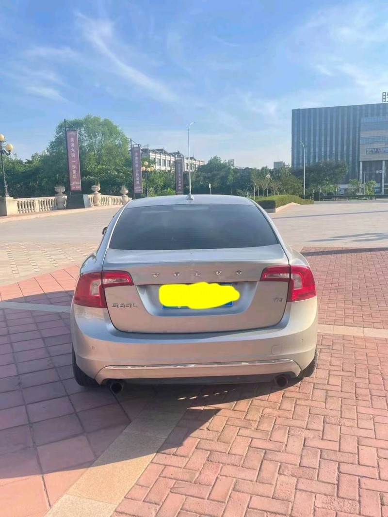 潍坊16年沃尔沃S60L9
