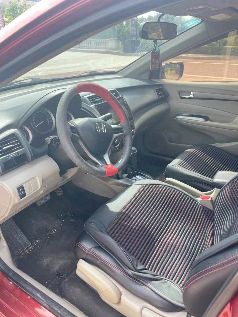 潍坊16年本田锋范4