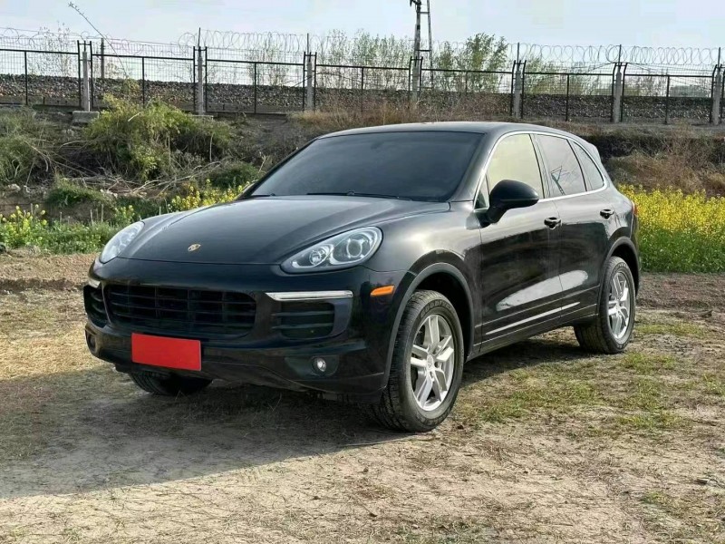 洛阳15年保时捷卡宴2