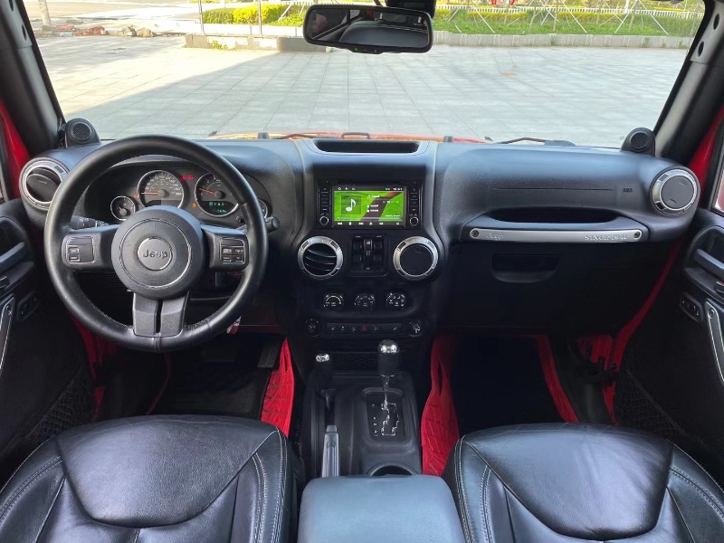 四平15年Jeep牧馬人6