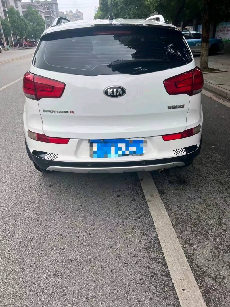 衡阳15年起亚智跑7