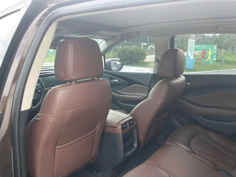 宿迁21年别克昂科威5