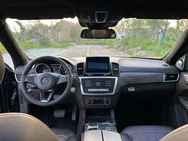 宿迁17年奔驰GLE4