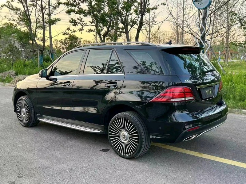 宿迁17年奔驰GLE8