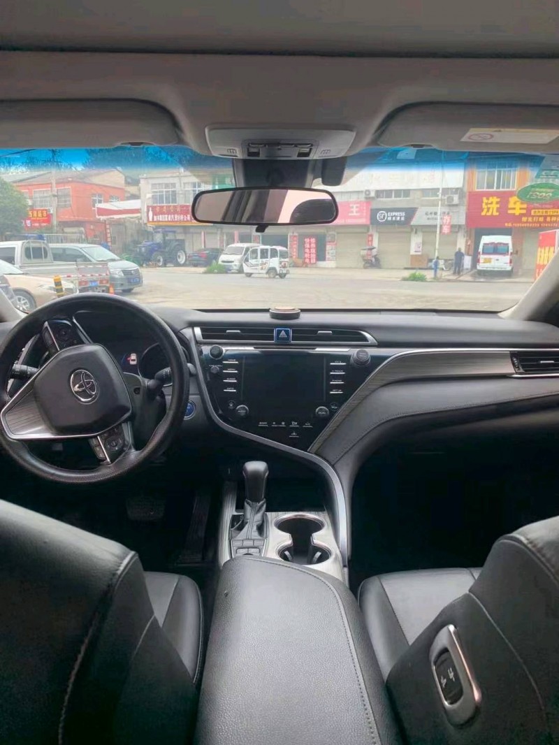 淮南18年丰田凯美瑞4